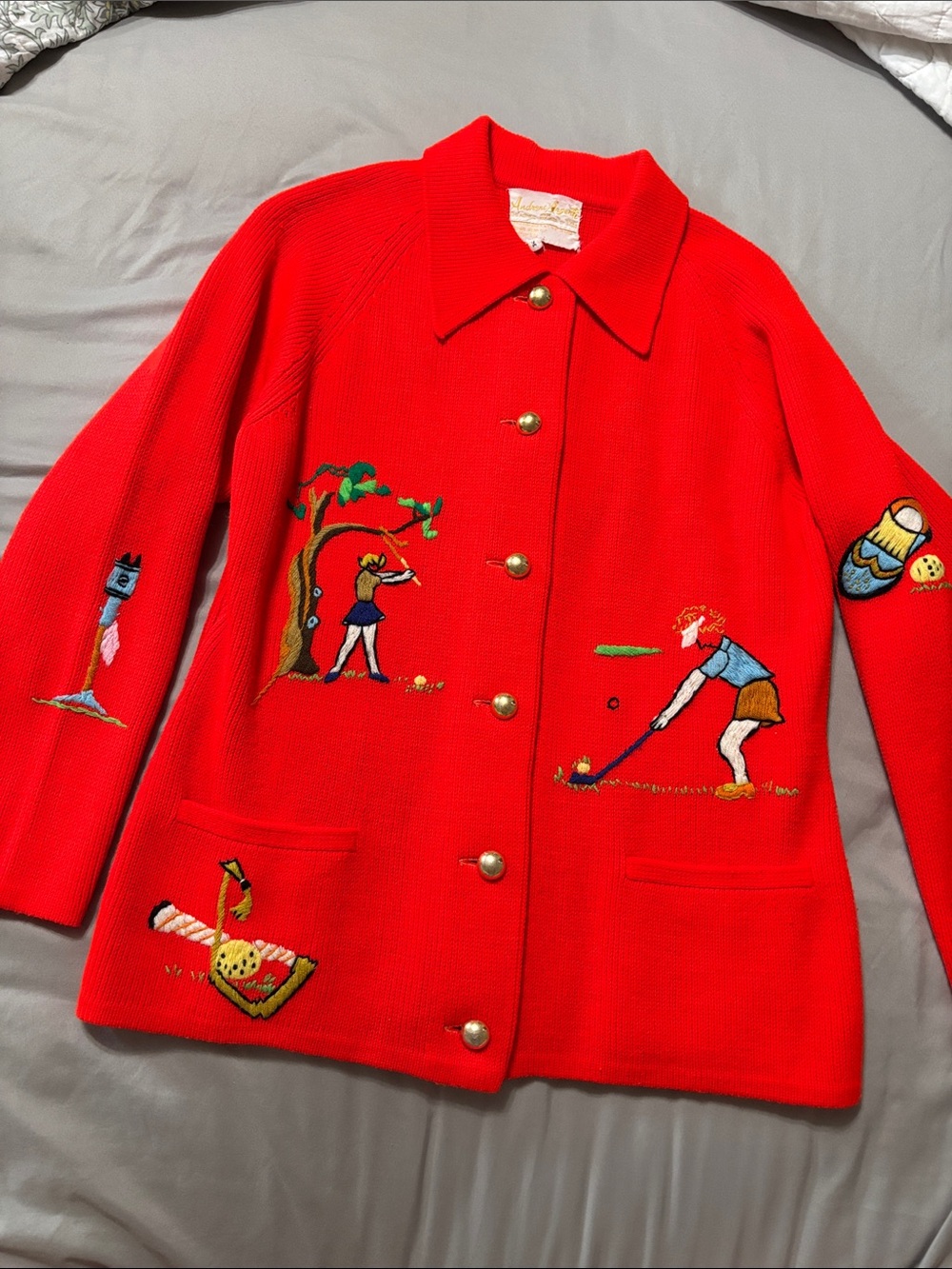 vintage Andreno Argenti knit sweater, popular for golf-themed and novelty design